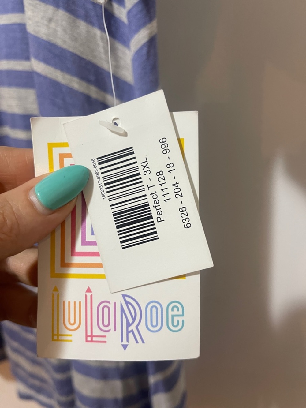 LuLaRoe Lavender & Light Gray Striped Scoop Neck Top NWT - Picture 3 of 6